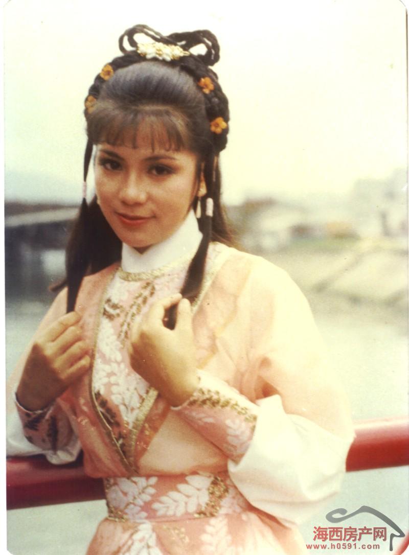 翁美玲 高清图片